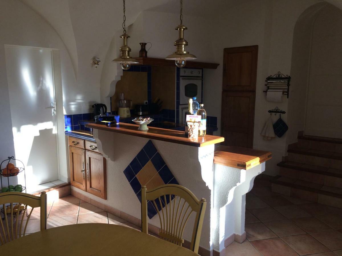La Maison De Valentine Jarjayes Экстерьер фото